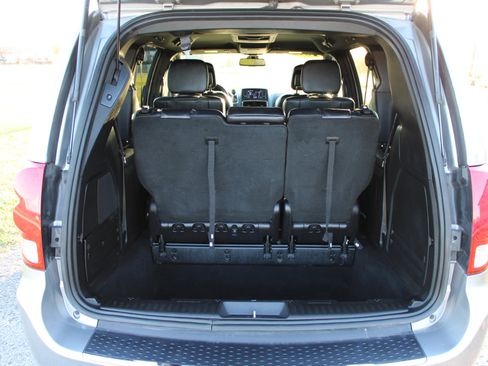 Used 2019 Dodge Grand Caravan GT image 19