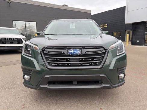 Used 2023 Subaru Forester Premium image 5