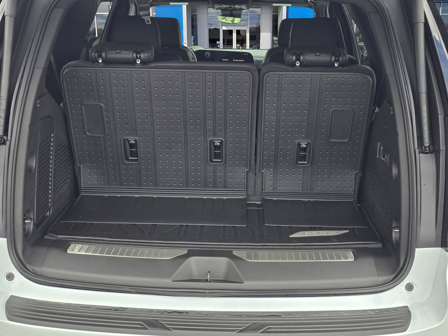 New 2026 Chevrolet Tahoe High Country RWD image 9