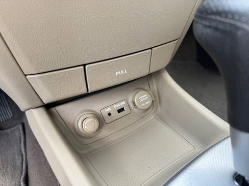 Used 2009 Hyundai Elantra GLS image 31