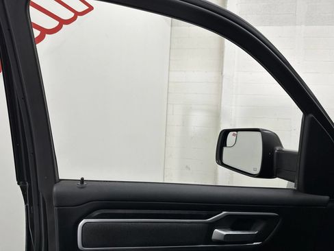 Used 2021 RAM 1500 Big Horn AWD/4WD image 36