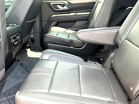 Used 2024 Chevrolet Tahoe RST w/ Luxury Package AWD/4WD image 19