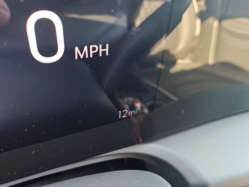 New 2026 Buick Encore GX Avenir AWD/4WD image 19