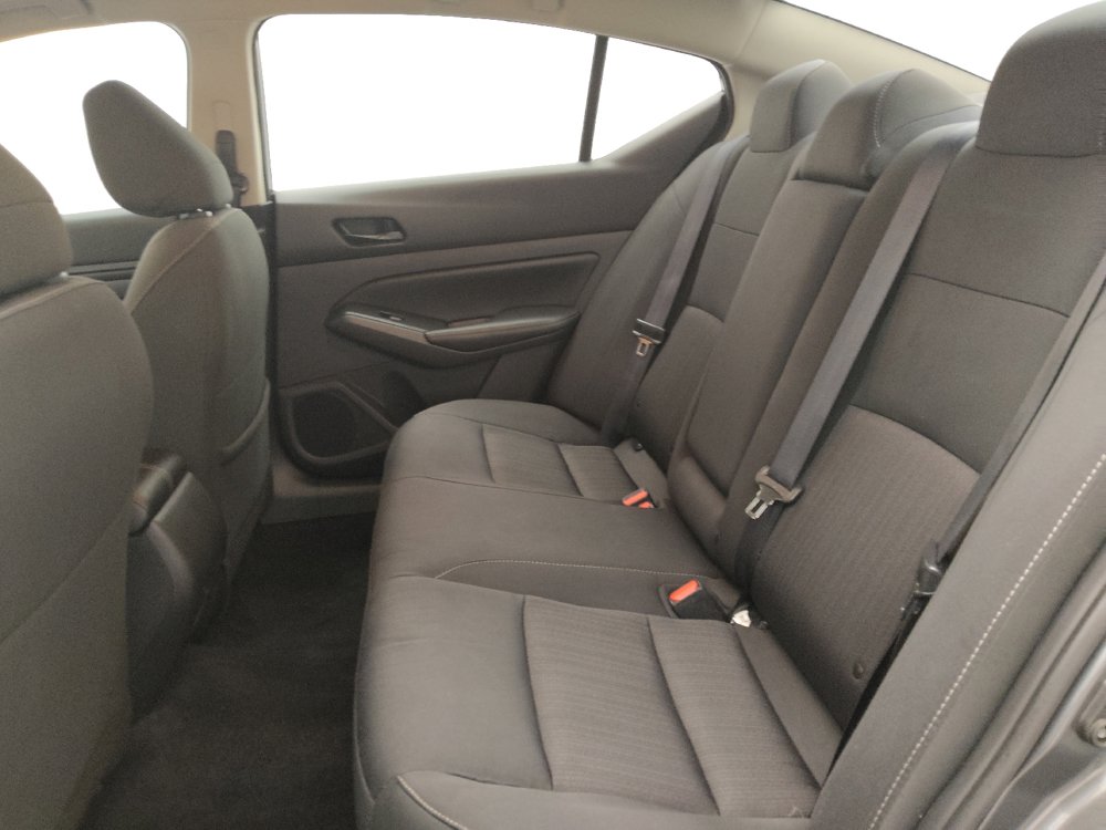 Used 2025 Nissan Altima 2.5 SV FWD image 18