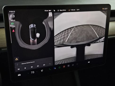 Used 2023 Tesla Model 3 Standard Range RWD image 15