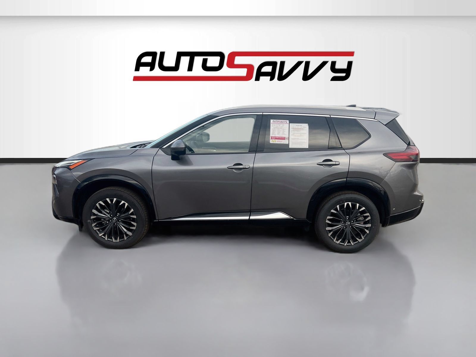 Used 2026 Nissan Rogue Platinum w/ Platinum Premium Package AWD/4WD image 4