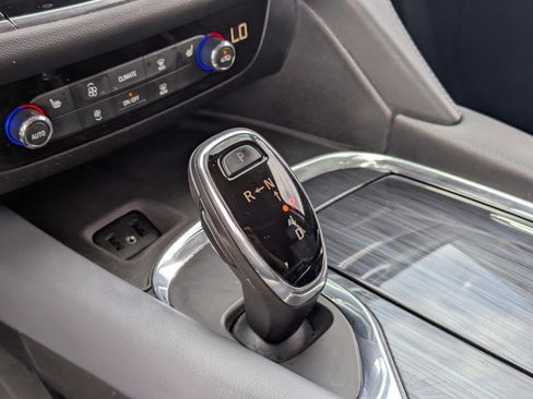 Used 2018 Buick Enclave Essence w/ Trailering Package image 30