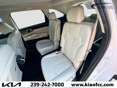 Used 2021 Kia Sorento EX w/ Panoramic Sunroof Package AWD/4WD image 22