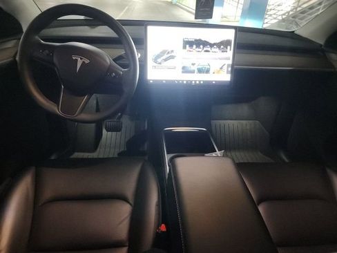 Used 2024 Tesla Model Y Long Range image 5