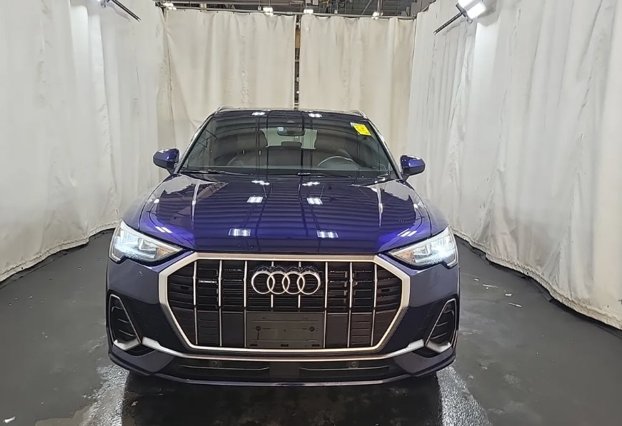 Used 2022 Audi Q3 2.0T Premium AWD/4WD image 3
