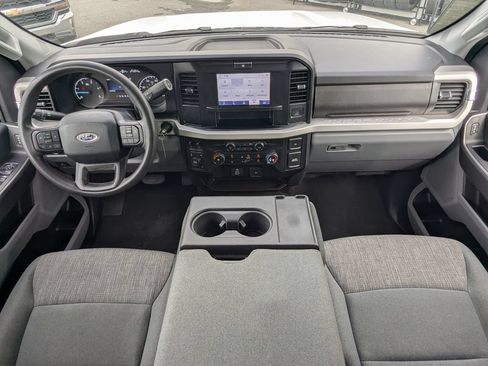 Used 2025 Ford F350 XLT AWD/4WD image 19