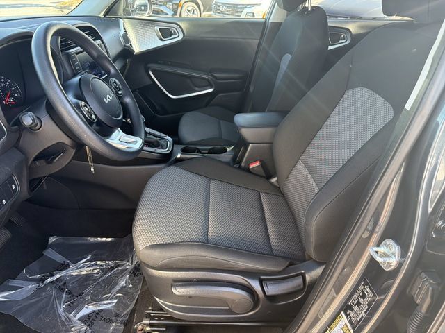 Used 2022 Kia Soul LX w/ Technology Package FWD image 11
