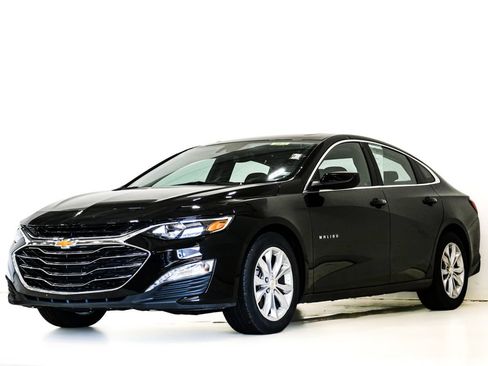 Used 2024 Chevrolet Malibu LT FWD image 3