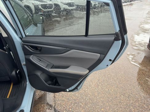 Used 2022 Subaru Crosstrek 2.5i Sport w/ Moonroof Package image 17