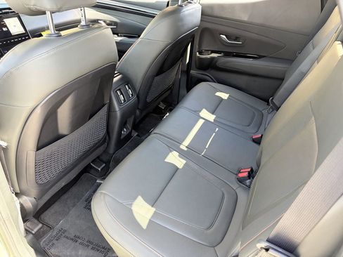 Used 2022 Hyundai Santa Cruz Limited AWD/4WD image 16