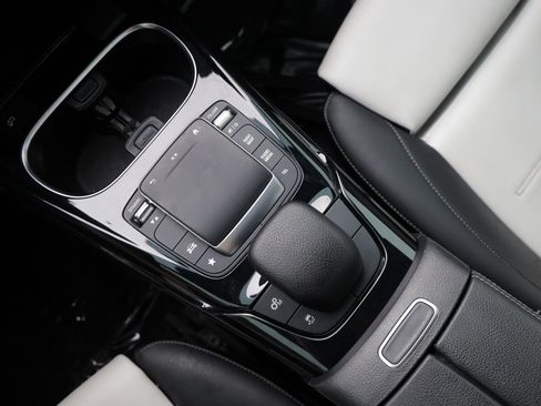 Used 2021 Mercedes-Benz CLA 35 AMG 4MATIC image 42