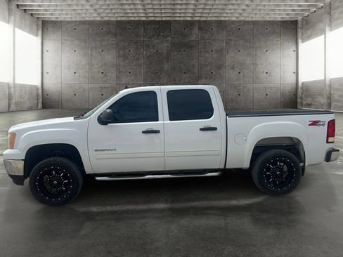 Used 2013 GMC Sierra 1500 SLE w/ Power Tech Package AWD/4WD image 8