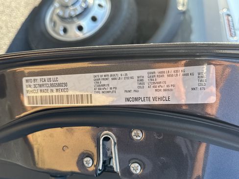 New 2025 RAM 3500 Tradesman image 23