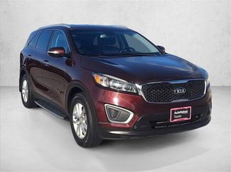Used 2016 Kia Sorento LX w/ LX Convenience Package video 3