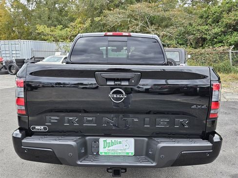 New 2026 Nissan Frontier SV image 11