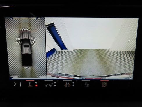 Used 2025 GMC Sierra 2500 Denali w/ Technology Package image 16