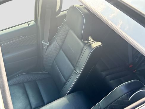 Used 2020 Jeep Grand Cherokee Summit AWD/4WD image 23