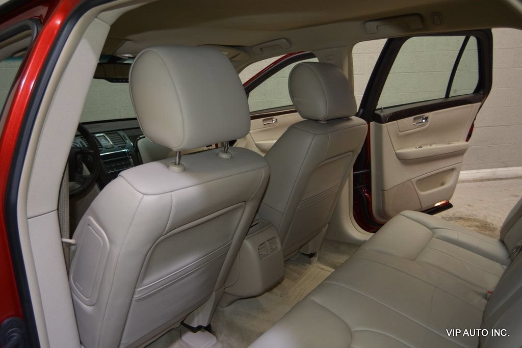 Used 2010 Cadillac DTS FWD image 22