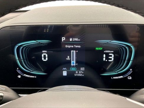 Used 2023 Kia Niro SX image 22