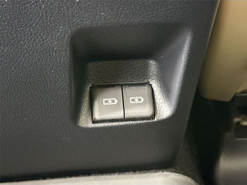 Used 2023 Toyota 4Runner Limited AWD/4WD image 41