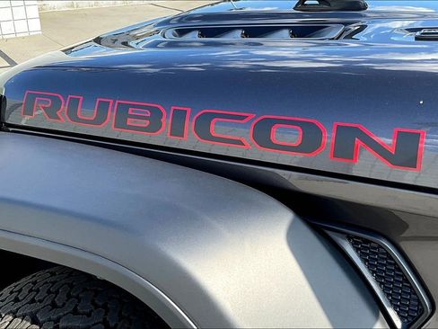 New 2025 Jeep Wrangler Unlimited Rubicon w/ Technology Group image 18