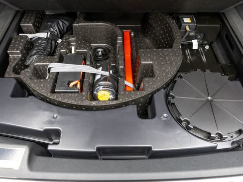 Used 2019 Lamborghini Urus image 47