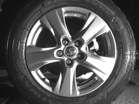 Used 2022 Toyota RAV4 XLE w/ Convenience Package FWD image 11