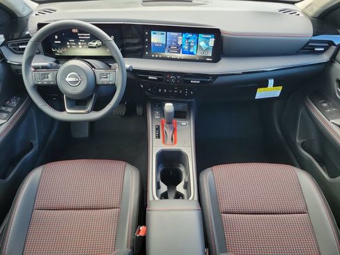 New 2026 Nissan Kicks SR w/ SR Premium Package AWD/4WD image 18