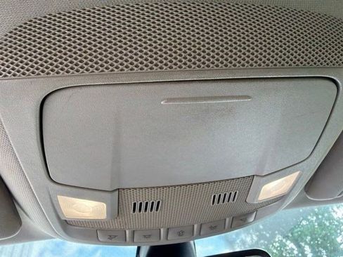 Used 2019 Ford Fusion SE FWD image 29