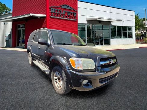 Used 2006 Toyota Sequoia Limited RWD image 2