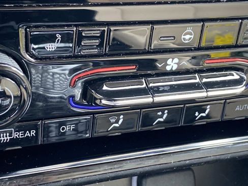 Certified 2022 Jeep Grand Cherokee L Limited image 29