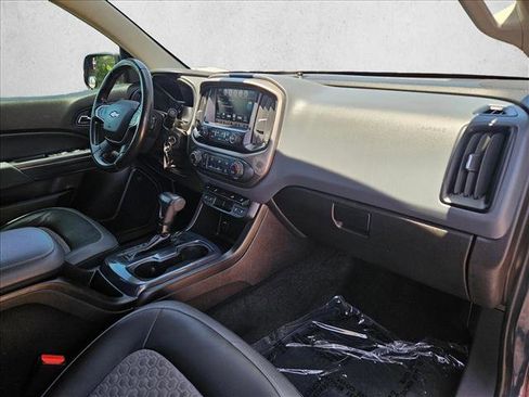 Used 2018 Chevrolet Colorado Z71 w/ Centennial Edition AWD/4WD image 19
