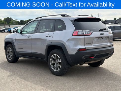 Used 2020 Jeep Cherokee Trailhawk AWD/4WD image 7