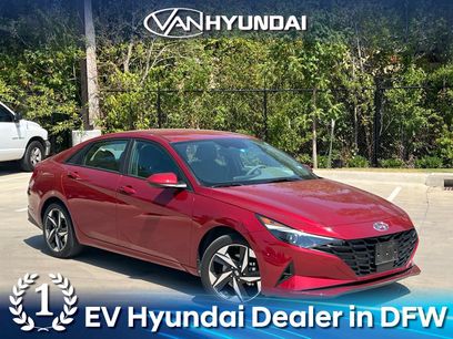 Used 2023 Hyundai Elantra SEL w/ Convenience Package