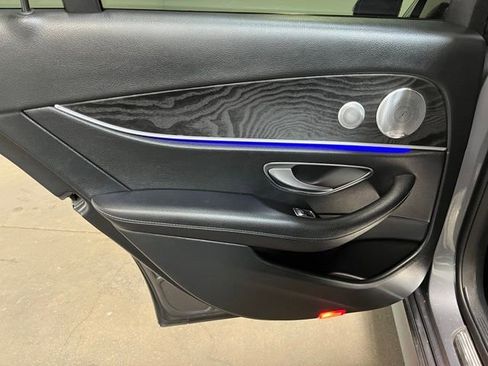 Used 2018 Mercedes-Benz E 300 image 16