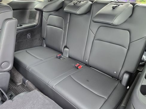 New 2026 Nissan Pathfinder SL w/ SL Premium Package FWD image 10