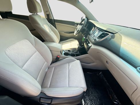 Used 2017 Hyundai Tucson SE FWD image 28