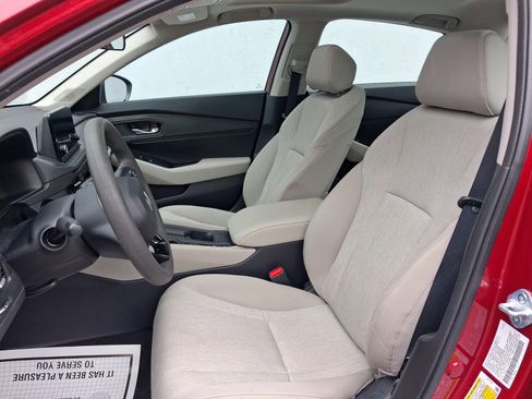 Used 2023 Honda Accord EX image 5
