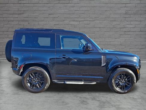 Used 2022 Land Rover Defender 90 X-Dynamic S AWD/4WD image 13