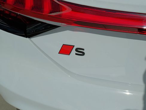 New 2026 Audi S e-tron GT Prestige image 42