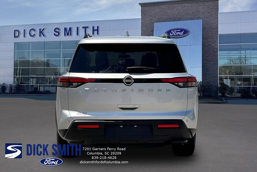 Used 2025 Nissan Pathfinder SV FWD image 5