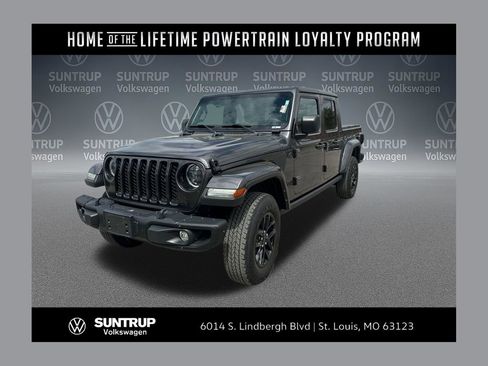 Used 2023 Jeep Gladiator Sport AWD/4WD image 1
