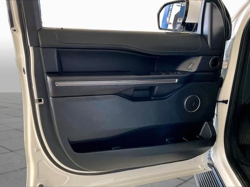 Used 2021 Ford Expedition XLT RWD image 19