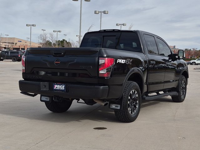Used 2021 Nissan Titan PRO-4X w/ Pro-4x Convenience Package AWD/4WD image 5