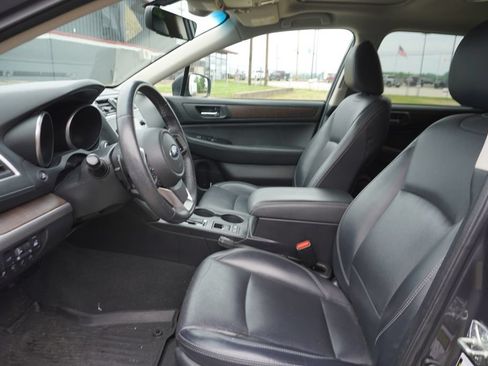 Used 2019 Subaru Outback 3.6R Limited AWD/4WD image 2